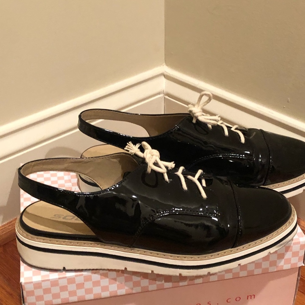 Sneakers/Sandals
